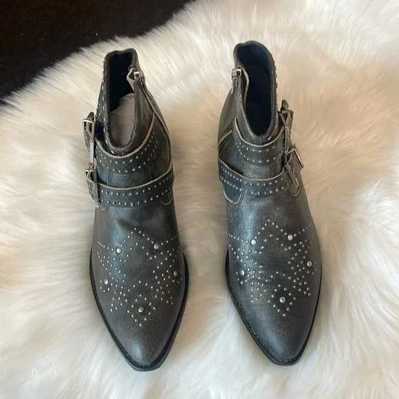 Women’s Boot - Picture 1 of 2